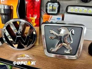 Эмблема марки автомобиля